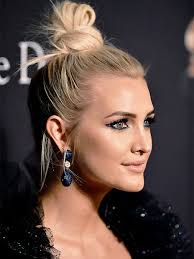 Ashlee Simpson Fan Ashlee nicolle simpson was born on october 3, 1984 in waco, texas, to tina ann (drew) and joe truett simpson, a psychologist and baptist youth minister.