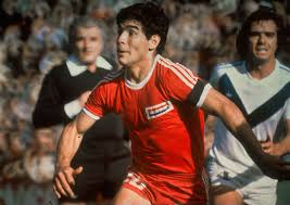 Argentinos juniors is playing next match on 1 mar 2021 against vélez sarsfield in copa de. The Five Years At Argentinos Juniors That Propelled Diego Maradona To Greatness