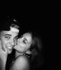 At first, i thought the sleeves were tailored to look like they he's also scoring some model tail in the form of barbara palvin. Justin Bieber Barbara Palvin Justin Bieber And Barbara Palvin Picture 25329687 245 X 280 Fanpix Net
