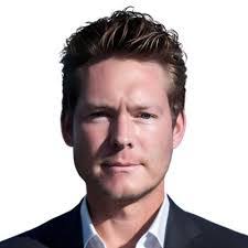 Dexter Griggs's Instagram, Twitter & Facebook