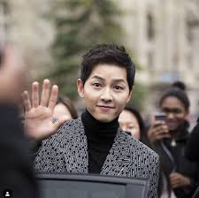 Song hye kyo and song joong ki, the sad truth about their divorce revealed! Song Hye Kyo S Ex Hubby Song Joong Ki Returns To S Korea Actor Under Self Quarantine Entertainment
