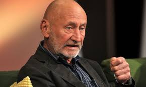 Még gyermek volt, amikor édesanyja tragikus körülmények között elhunyt. Baleset Erte Reviczky Gabort Likenews