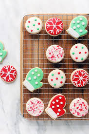 Cookies, cookies, cookies we love them all year round, but at christmas they're essential to the celebration, and festive decorations make them how to decorate sugar cookies with a homemade piping bag. Naturally Dyed And Decorated Christmas Cookies Simply Sissom