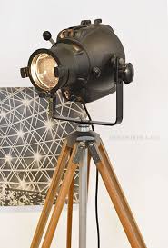Stunning Vintage Strand Unique Vintage Tripod Studio Light Spotlight For Industrial Interior Desi Stehlampe Lampen Und Leuchten Industrie Stil Inneneinrichtung