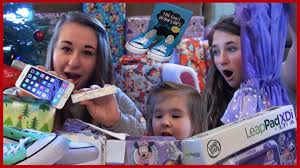 4.7 out of 5 stars 819. Kids Opening Christmas Presents Monster High Girls Baby Fun Day 2014 Youtube