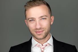 Pro Tips from Master HEADSHOT Photographer Peter Hurley