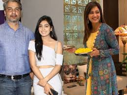 School's out, time to go crazy! Pic Inside Shweta Tiwari Aka Guneet Sikka Gets A Crazy Bachelorette Party On Mere Dad Ki Dulhan