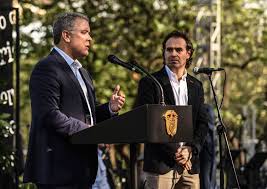 Ivan duque se trouvait à bord en compagnie de deux de ses ministres et d'un gouverneur. So Much Pain Still Exists Why Medellin Blew Up Pablo Escobar S House Vanity Fair