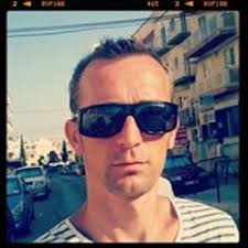 Stream Tony Bee music