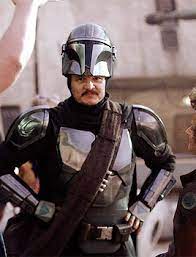 Javier Pena Pedro Pascal Disney Gallery The He S The Moon When I M Lost In Darkness Star Wars Cast Pedro Pascal Star Wars Images
