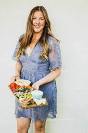 This link is to an external site that may or may not meet accessibility guidelines. 6 Dinner Party Tips And Tricks Video College Housewife