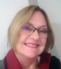 Meet Leslie Berry: Artist and Retired Designer/Illustrator