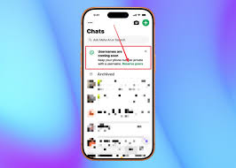 WhatsApp Tests New Green Dot Online Indicator for iPhone Users