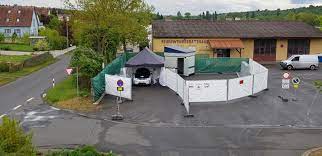 295 likes · 1 talking about this. Corona Teststrecke Zieht Um Landratsamt Kitzingen