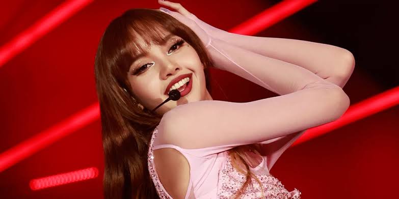 Blackpink's Lisa on Why She Changed Her Name at 13, How She Describes Her Bandmates, & the Topic She Won't Talk About in Interviews | Just Jared - Celebrity News and Gossip | Entertainment
