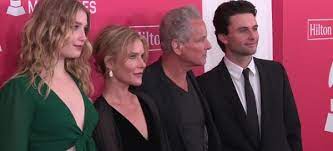 Just a simple reminder that article is. Kristen Messner Wife Of Famous Lead Guitarist Lindsey Buckingham Everything You Need To Know About Her Married Life Children Family Married Biography