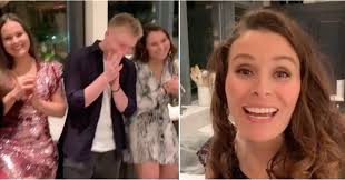 Born 8 november 1966) is a british chef, restaurateur, television personality, and writer. Gordon Ramsays Frau Tana Ist Mit Ihrem Funften Kind Schwanger Siehe Die Susse Ankundigung Die Besten Tipps Fur Unterhaltung Mode Beauty Fitness Und Essen Und Die Moglichkeit Alles An Einem