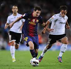 Rambert hatte ihn wieder getroffen, und er hatte schließlich eingewilligt, die überwachung des sportplatzes ablösungsweise zu leiten. Messi Vor Ronaldo Die Teuersten Fussballspieler Der Welt Bilder Fotos Welt