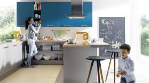 Für viele ist die richtige farbwahl in der küche eine herausforderung, wenn man die wand nicht gerade in weiß halten möchte. Kuche Braucht Maximal Drei Verschiedene Farben Wohnen