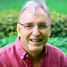 Congratulations to Profesor Gregor Eberli, Robert N. Ginsburg Endowed Chair  in the University of Miami's Rosenstiel School Department of Marine  Geosciences and director of the Center for Carbonate Research, for  receiving the