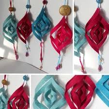 Creation Deco De Noel Russe Pampilles En Feutrine Pour Le Sapin Creation Decoration De Fetes De Paucile N 50 852 Vue 8 828 Fois Noel Russe Deco Noel Decoration Noel Maternelle