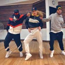 Delaney glazer teaches her choreography to jealous by kehlani. Pin Auf Dance Life