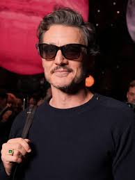 It's Friday!!! Love this laughing picture of Pedro. Hope your Friday is a  good one. Enjoy! #pedropascal #pascalispunk #pedropascalfanpage  #pascalispunkcanada #pedropascalfanaccount #pedrofanpage #daddy #zaddy  #pedropascalfan #narcos #gameofthrones ...