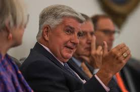 Bert Ellis decries UVa's "lack of budgetary discipline"