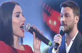 Otilia ve sinan akçıl'dın düeti ödül törenine damga vurdu. Otilia Musluman Mi Oluyor Sinan Akcil Acikladi