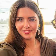 Florence Brewer Senior Account Manager