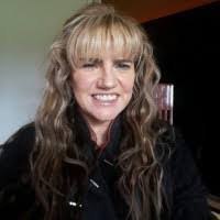 Lyn Garner's Instagram, Twitter & Facebook