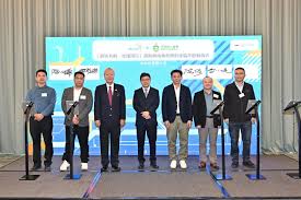 智伴银发｜AI情感陪伴机器人“小彬”香港乐龄科技博览实力“出圈”