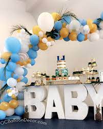Organic Balloon Arch With Palm Leaves For A Baby Boy 1st Birthday Or Baby Shower In Blue And G Baby Shower Balloons Baby Shower Pumpkin Decoracion Baby Shower