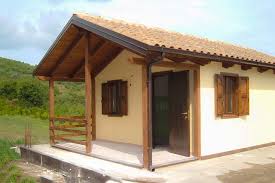 Con le casette da giardino, in legno o in pvc, potrai finalmente tenere in ordine i tuoi attrezzi da il tuo giardino e tutta la zona outdoor della casa possono trasformarsi a tal punto che proprio lì preferirai trascorrere il tuo tempo e accogliere i tuoi ospiti. Case Prefabbricate In Legno E Metallo Progettazione E Costruzione