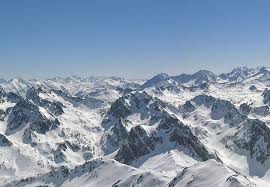 Sa vocation est plut�t familiale mais elle attire de plus en plus les amateurs de nature. Ski Dans Les Pyrenees Liste Des Stations De Ski Et Descriptifs