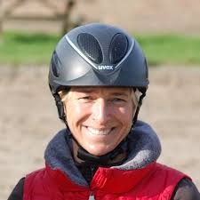 Her 2003 club song tu es foutu, (english title: Ingrid Klimke Wehorse Com