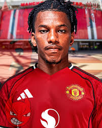 🗡️ Manchester United scouts were present to watch 25 year old Nice  midfielder Hicham Boudaoui in Algeria's 3-4 defeat to Sweden last week. [[  sia ]]