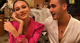 Alejandro speitzer started his career as a child actor when he was 5 years old. Elite La Star Ester Exposito A Roma Con Il Fidanzato Alejandro Speitzer Cena A Base Di Pesce In Centro