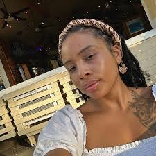 Jasmine Sharpe's Instagram, Twitter & Facebook