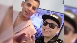 6 mins · at 2021 #billboardlatinweek, raymix, johnny caz, erika vidrio, and esteban talk about their biggest inspirations, their favorite pride anthems, and whether they think latin culture is more accepting of the lgbtq+ community now. Jhonny Caz Y Raymix Se Encuentran En Latin Music Week Musica Latina