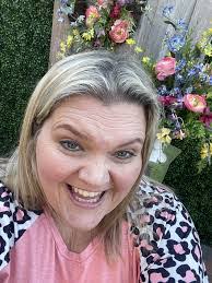 Tina Kiser's Instagram, Twitter & Facebook