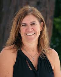 Myra Leslie's Instagram, Twitter & Facebook