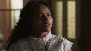 Garota do Momento: Beatriz volta do além e desmascara os Alencar