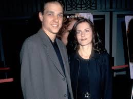 Ralph macchio was born in huntington, long island, new york, in 1961. Phyllis Fierro Inside The Life Of Ralph George Macchio Jr S Wife Naibuzz