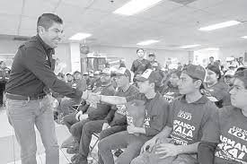 Aún corren aguas negras en Cañón de Doña Petra by Editorial El Vigia