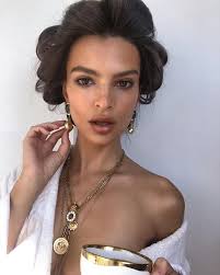 Emily Ratajkowski On Instagram Casual Emily Ratajkowski Beauty Fashion