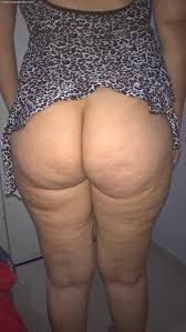 Flagra real da esposa dormindo sem calcinha | Vagabundas Do Orkut