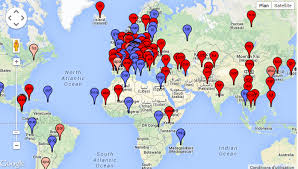 Ils s'expriment en toutes les langues, interrogent timidement des hôtesses installées à un bureau, avant d'aller s'asseoir sur des rangées de chaises. Apprivoisez Le Petit Prince Dans Toutes Les Langues Le Petit Prince