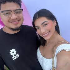 Can non-guests visit Sapphire Beach Resort?