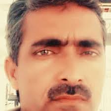 وہ جنگ جو فلسطین جیت چکا ھے یہ فلسطینی قید سے رہا ھونے والی ایک صیہونی  خاتون فوجی ھے جو اپنے ملک کی مکمل آرمی یونیفارم میں ھے لیکن فلسطینیوں کو  دیکھ